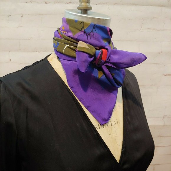 Adrienne Vittadini Purple Square Scarf 100% Silk Floral Print EUC - Picture 3 of 6